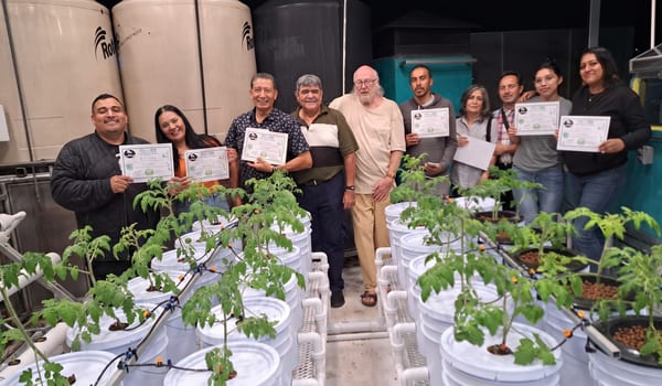 ¡Casa Guachichila celebra una nueva generación de cultivadores hidropónicos!